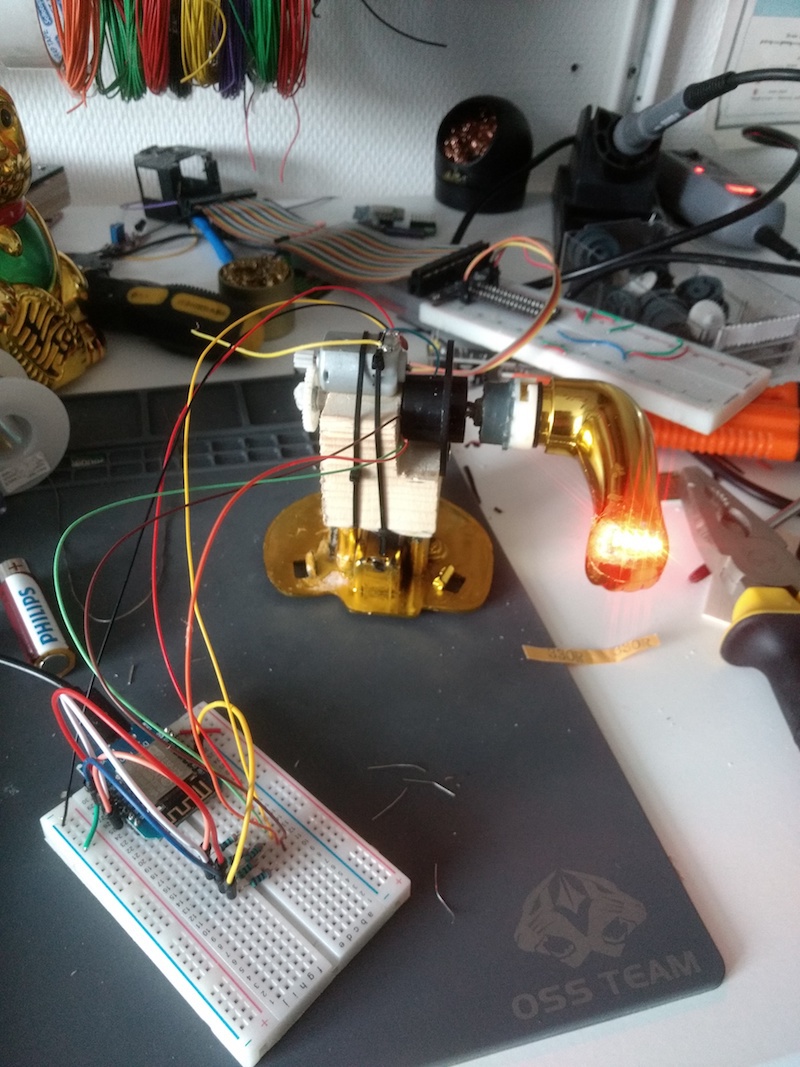 All lights lit, rotating slowly